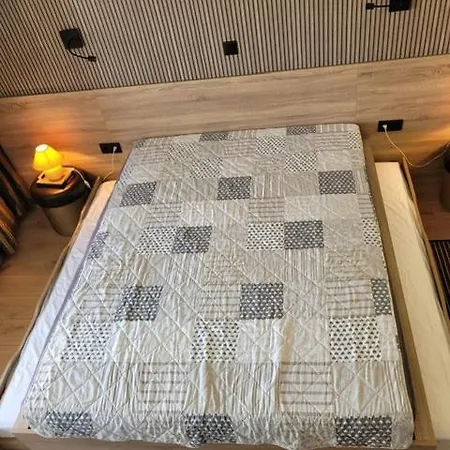 Joanna - Sveta Elena St Constantin et Helena